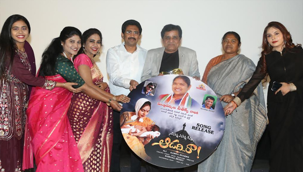 Sithakka: ఆడపిల్లను కాపాడుకుందాం- మంత్రి సీతక్క