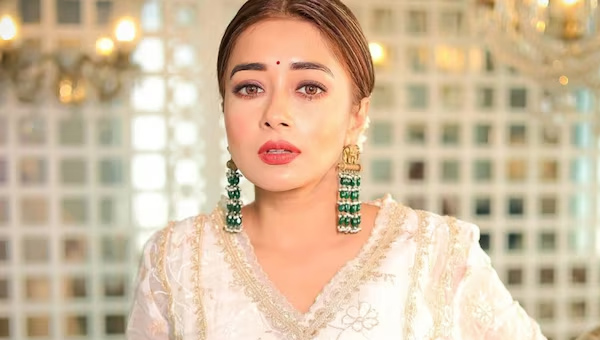 Tina Datta: పెళ్లి చేసుకోకుండానే త‌ల్లి అవుతానంటున్న న‌టి