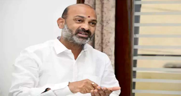 Bandi Sanjay: మేధావి వర్గం అంతా మా పార్టీకే : బండి సంజయ్‌