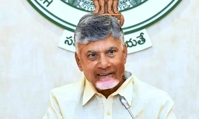 Chandra Babu: రాష్ట్ర అభివృద్ధికి పెట్టుబడులు కీలకం.. రాజకీయాల కంటే అభివృద్ధి ముఖ్యమన్న చంద్రబాబు..