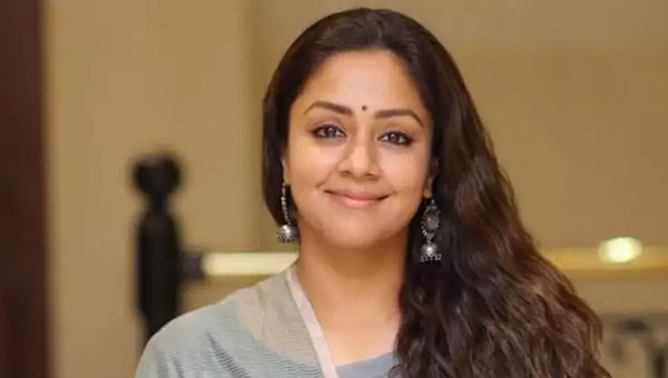 Jyothika: స్టార్‌డమ్ ఇంటి బ‌య‌ట వ‌ర‌కే అంటున్న జ్యోతిక‌