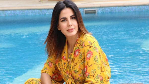 Kirthi Kulhari: పింక్ షూటింగులో ఎంతో ఇబ్బంది ప‌డ్డా: కీర్తి కుల్హారి