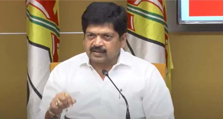 Kollu Ravindra : అలా అయితే నెలరోజుల్లోనే లోపల వేయించేవాళ్లం : కొల్లు రవీంద్ర