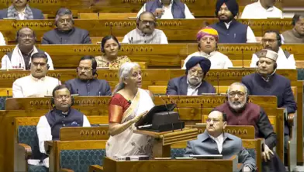 Budget: కొత్త బడ్జెట్ తో వేటి ధరలు పెరుగుతాయి? వేటి ధరలు తగ్గనున్నాయి?
