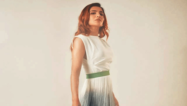 Samantha: వైట్ అండ్ బ్లూ డ్రెస్ లో స‌మంత క్లాసీ లుక్