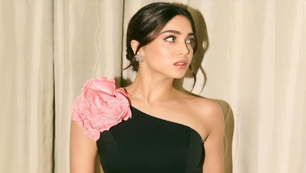 Sharvari: బంప‌రాఫ‌ర్ అందుకున్న శ‌ర్వ‌రి