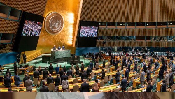 US-Russia: అగ్రరాజ్యాల స్నేహగీతం.. యూరోప్ కు అమెరికా షాక్.. US-Russia: అగ్రరాజ్యాల స్నేహగీతం.. యూరోప్ కు అమెరికా షాక్..