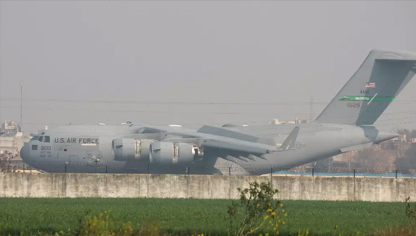 Indian Migrants: భారత్ చేరిన వలసదారుల విమానం.. త్వరలో మరిన్ని తప్పవా? Indian Migrants: భారత్ చేరిన వలసదారుల విమానం.. త్వరలో మరిన్ని తప్పవా?