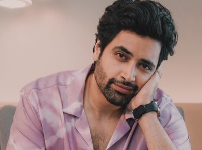 Adivi Sesh: శేష్ తొంద‌ర ప‌డాల్సిందే!