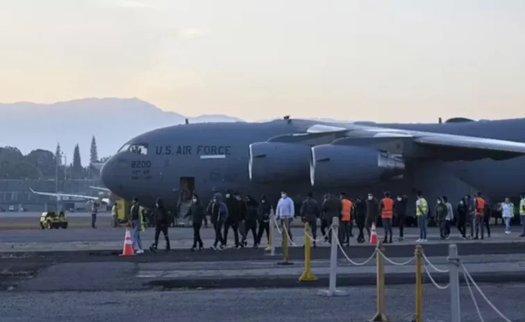 Indians : అమెరికా తిప్పి పంపిన అక్రమ వలసదారులు 636 మంది Indians : అమెరికా తిప్పి పంపిన అక్రమ వలసదారులు 636 మంది