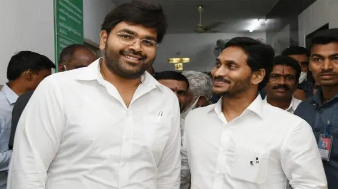 Bharath: కుప్పం భరత్ వైసీపీని వదిలేసినట్టేనా…? Article On Bharath In Kuppam