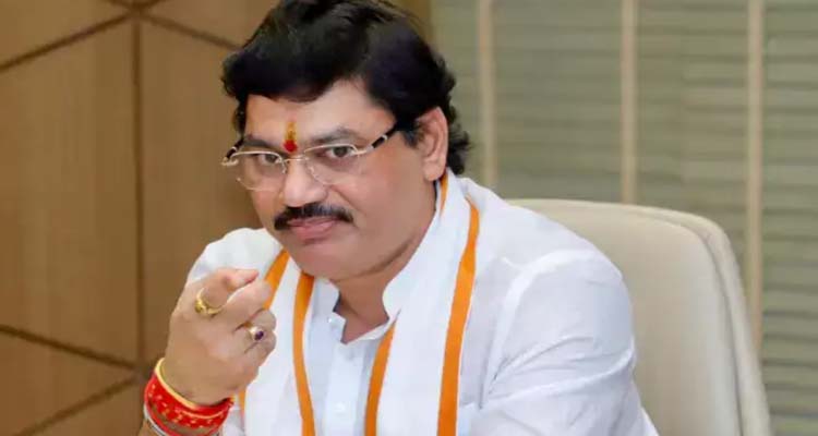 Dhananjay Munde  :మంత్రి ధనంజయ్‌ ముండే రాజీనామా