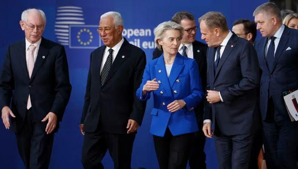 Washington: యూరప్, అమెరికా బంధానికి బీటలు..? కొత్తకూటమి వైపు ట్రంప్ చూపు..? Washington: యూరప్, అమెరికా బంధానికి బీటలు..? కొత్తకూటమి వైపు ట్రంప్ చూపు..?