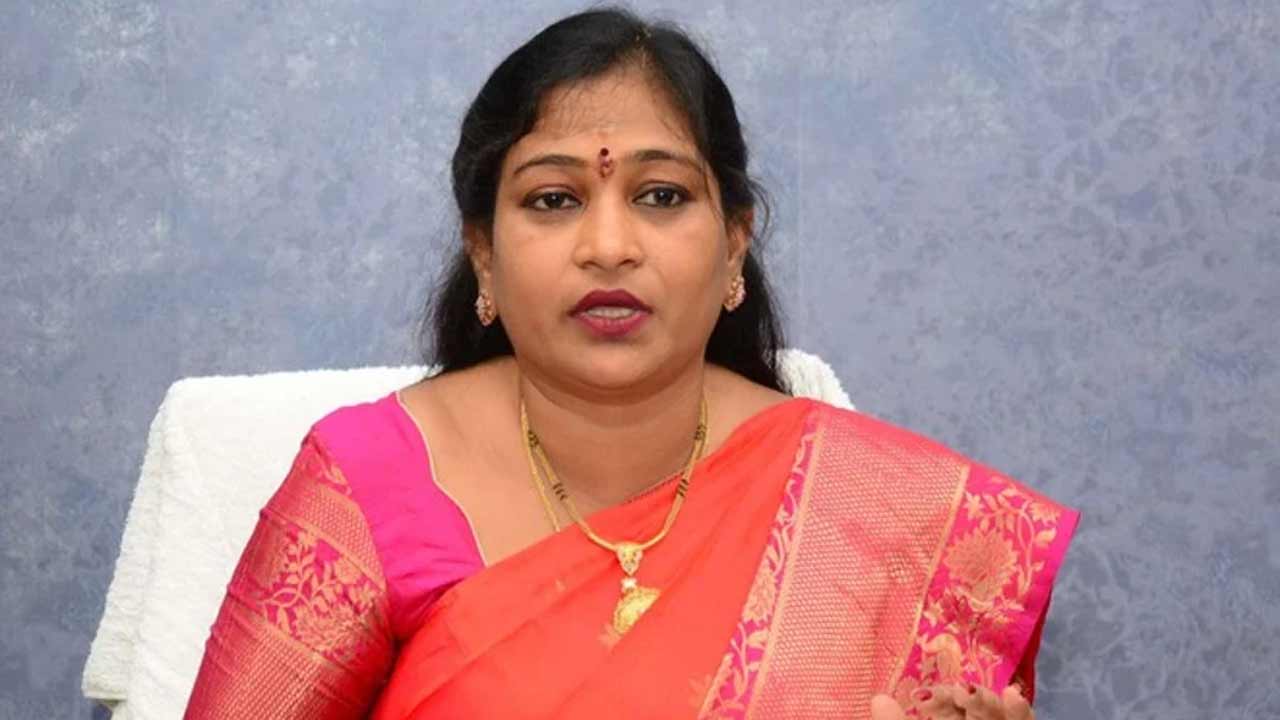 Anitha: ఎవరినీ వదిలే సమస్యే లేదు