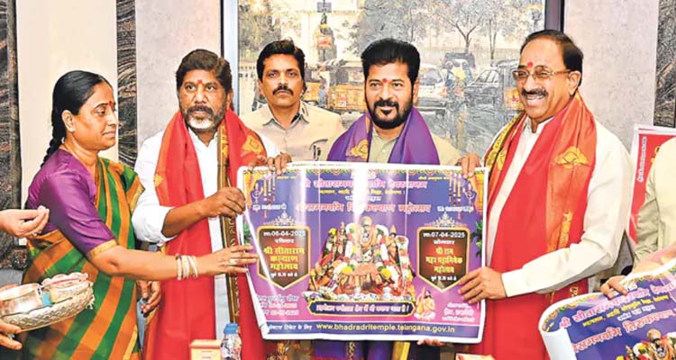 Revanth Reddy: సీఎం రేవంత్‌ను ఆహ్వానించిన మంత్రి  కొండా సురేఖ
