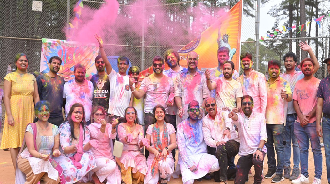 TTA: టీటీఏ షార్లట్ ఛాప్టర్ ఆధ్వర్యంలో వైభవంగా జరిగిన హోలీ సంబరాలు TTA: టీటీఏ షార్లట్ ఛాప్టర్ ఆధ్వర్యంలో వైభవంగా జరిగిన హోలీ సంబరాలు