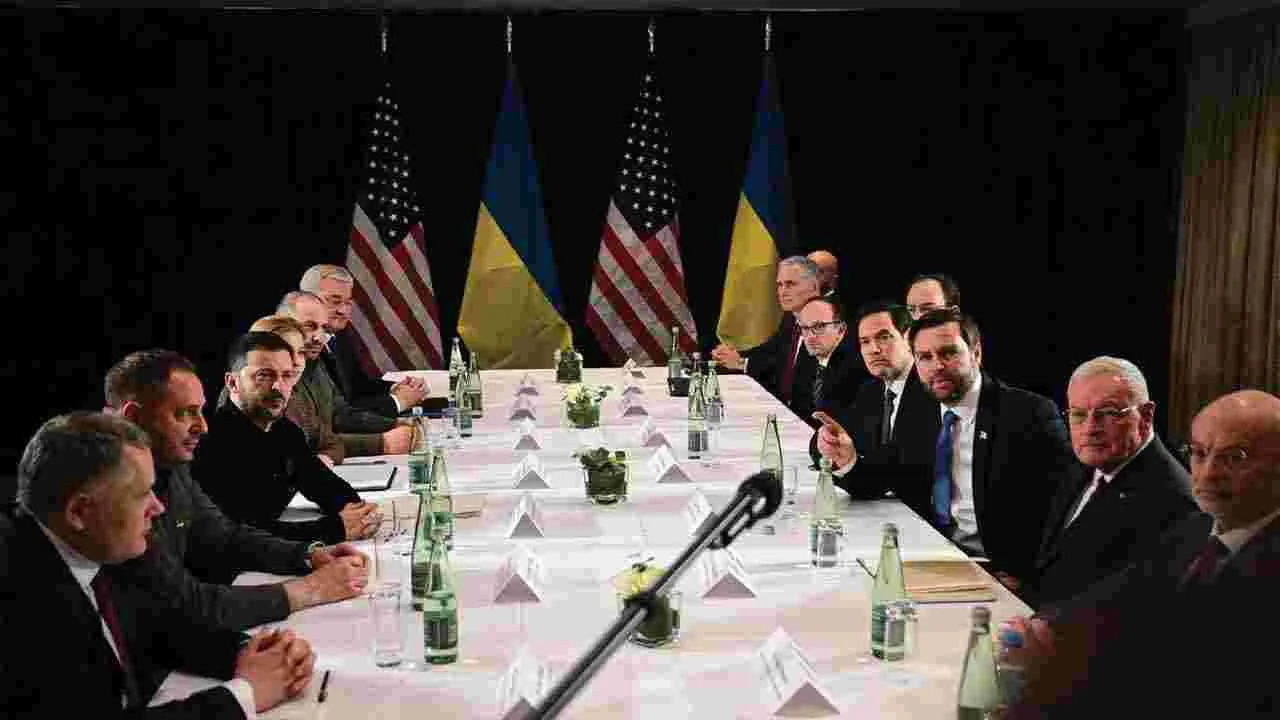 Saudi Arabia : సౌదీ అరేబియాలో అమెరికా- ఉక్రెయిన్ శాంతి చర్చలు Saudi Arabia : సౌదీ అరేబియాలో అమెరికా- ఉక్రెయిన్ శాంతి చర్చలు