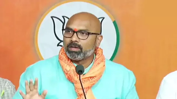 Dharmapuri Arvind: రేవంత్‌ను మార్చాలని కాంగ్రెస్ అధిష్ఠానం ప్లాన్: ధర్వపురి అర్వింద్