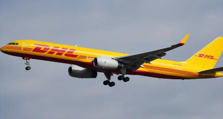 DHL: అమెరికాకు కొన్ని రకాల కొరియర్ సేవలు నిలిపేసిన డీహెచ్ఎల్ DHL: అమెరికాకు కొన్ని రకాల కొరియర్ సేవలు నిలిపేసిన డీహెచ్ఎల్