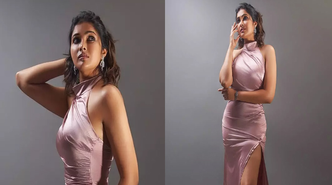 Divi: స్టైలిష్ లుక్ లో దివి