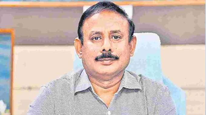 ACB: కాళేశ్వరం కార్పొరేషన్ ఎండీని అదుపులోకి తీసుకున్న ఏసీబీ