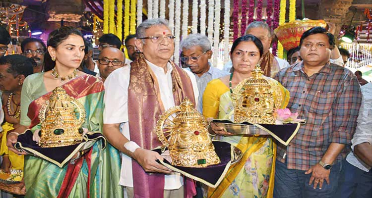 Ontimitta : ఒంటిమిట్ట సీతారామలక్ష్మణలకు… రూ.6.67 కోట్లతో  స్వర్ణ కిరీటాలు