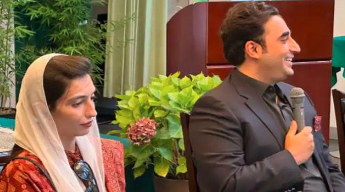 Pakistan: పాక్ లో యుద్ధభయం.. దేశం విడిచి పోతున్న ప్రముఖుల కుటుంబాలు