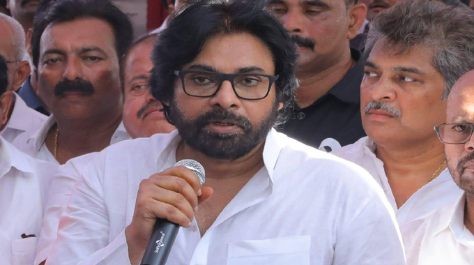Pawan Kalyan: రాజకీయాల నుంచి గ్రామీణ అభివృద్ధి వరకు విస్తృత ప్రభావం చూపుతున్న పవన్