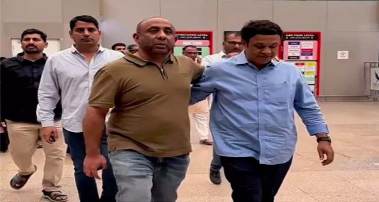 Shakeel  : పోలీసుల అదుపులో బోధన్‌ మాజీ ఎమ్మెల్యే