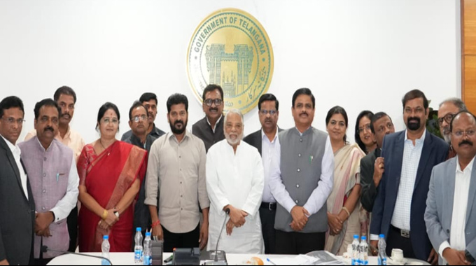 Revanth Reddy: విశ్వవిద్యాల‌యాల వైస్ ఛాన్స‌ల‌ర్ల‌తో ముఖ్య‌మంత్రి రేవంత్ రెడ్డి సమావేశం