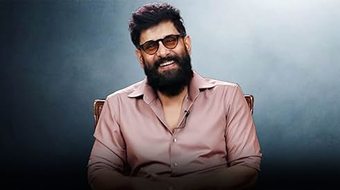 ViKram: ఆ డైరెక్ట‌ర్ కు విక్ర‌మ్ ఓకే చెప్పాడా?
