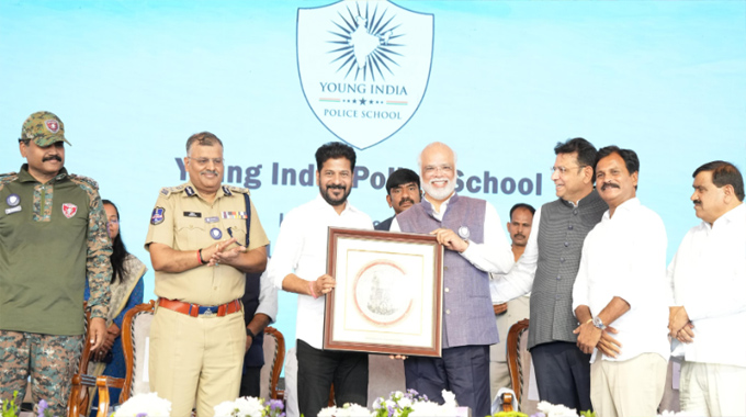 Revanth Reddy: యంగ్ ఇండియా పోలీస్ స్కూల్లో సీఎం రేవంత్ రెడ్డి ప్రసంగం…