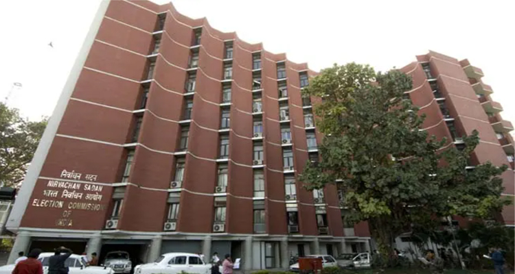  Election Commission: కేంద్ర ఎన్నికల సంఘం కీలక నిర్ణయం.. జనన, మరణ రికార్డులతో