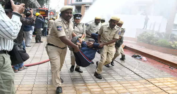 Mock drill: హైదరాబాద్‌లో విజయవంతంగా ముగిసిన మాక్‌ డ్రిల్‌