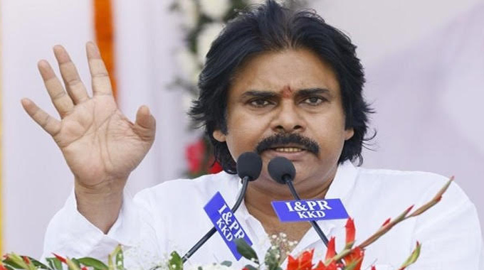 Pawan Kalyan: దేశ వ్యతిరేక పోస్టులపై పవన్ కల్యాణ్ ఘాటు హెచ్చరిక..