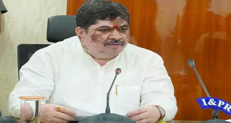 Ponnam Prabhakar: రాజాసింగ్ రాజీనామాతో.. బీజేపీపై మంత్రి పొన్నం ప్రభాకర్ ఫైర్..!