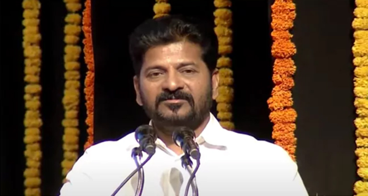 Revanth Reddy: రూ.లక్ష కోట్లకు పైగా ఖర్చు చేసి నిర్మిస్తే.. అది మూడేళ్లకే కూలిపోయింది : సీఎం రేవంత్‌ రెడ్డి
