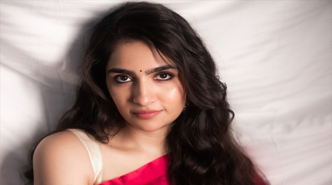 Rukmini Vasanth: ఆయ‌న గురించి చెప్ప‌డానికి ఒక్క ప‌దం స‌రిపోదు