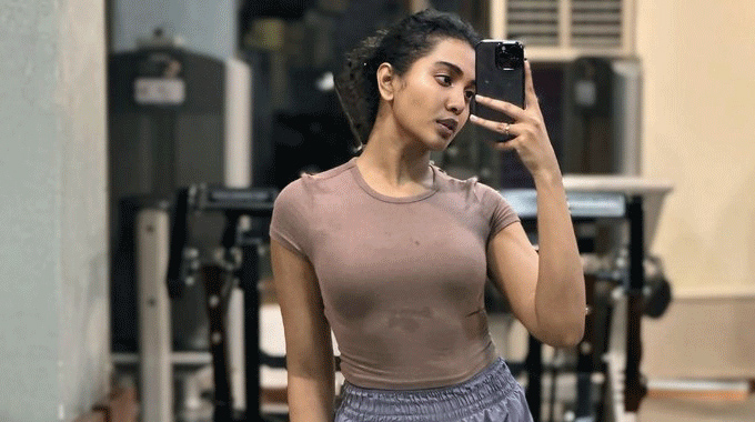 Shivathmika: జిమ్ లో కుస్తీలు ప‌డుతున్న శివాత్మిక‌
