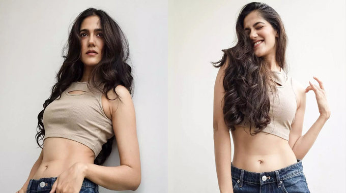 Simran Chaudhary: న‌డుము అందాల‌తో మాయ చేస్తున్న సిమ్ర‌న్