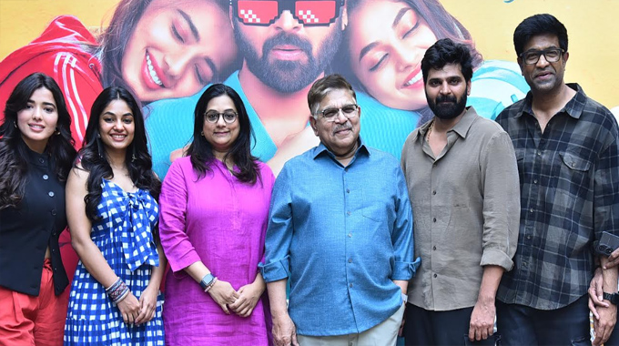 #Single: #సింగిల్ సినిమా నుంచి వచ్చే కలెక్షన్ లో కొంత భాగాన్ని మన కోసం పోరాడుతున్న సైనికులకి అందజేస్తాం : అల్లు అరవింద్ #Single: #సింగిల్ సినిమా నుంచి వచ్చే కలెక్షన్ లో కొంత భాగాన్ని మన కోసం పోరాడుతున్న సైనికులకి అందజేస్తాం : అల్లు అరవింద్