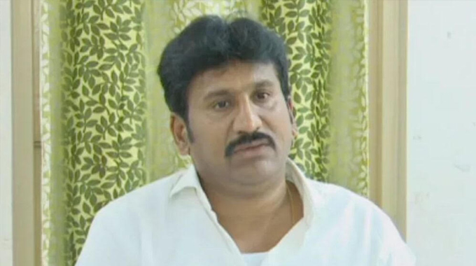 Thopudurthi: జగన్ హెలికాప్టర్ ఘటనపై కేసులు: చిక్కులో వైసీపీ నేతలు..