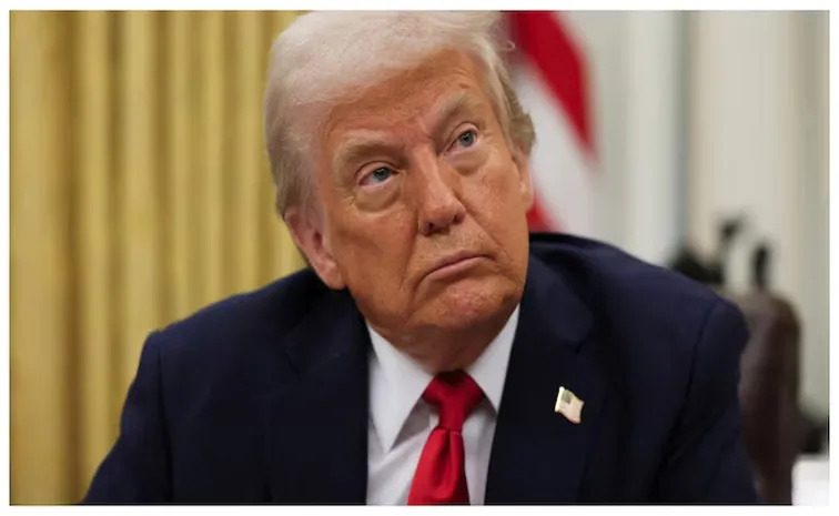 Donald Trump : ట్రంప్‌ పేరుతో నకిలి యాప్‌.. 150 మంది నుంచి