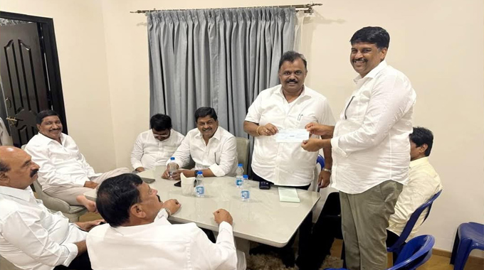 Narendra Varma: మ‌హానాడు ప్రారంభానికి ముందే విరాళం ఇచ్చి రికార్డు సృష్టించిన వ‌ర్మ..