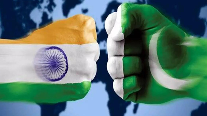 Pakistan: పాకిస్తాన్‌కు కోలుకోలేని దెబ్బ.. అందుకే దిగివచ్చిందా..?