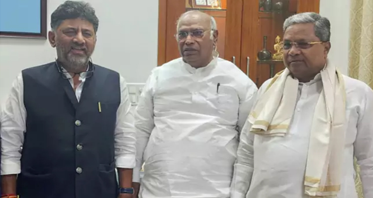 Mallikarjuna Kharge : ముఖ్యమంత్రి మార్పుపై నిర్ణయం.. అధిష్ఠానం చేతిలోనే : మల్లికార్జున ఖర్గే