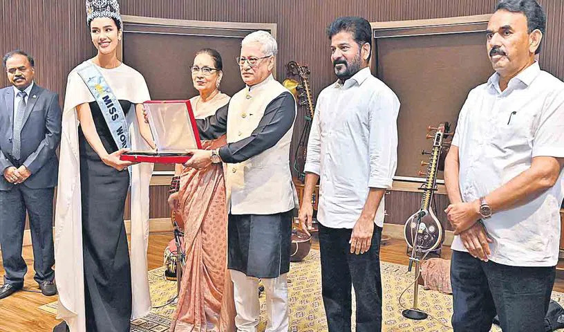 Miss World : ఇక్కడి అనుభవాలు గుర్తిండిపోతాయి.. మిస్‌ వరల్డ్‌ సన్మాన కార్యక్రమంలో గవర్నర్‌