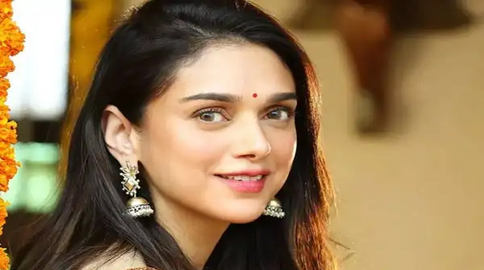 Aditi Rao Hydari: పెళ్లి త‌ర్వాత ఆఫ‌ర్లు క‌రువ‌య్యాయంటున్న అదితి