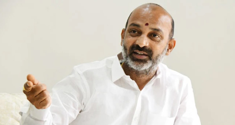Bandi Sanjay : కేంద్ర మంత్రి బండి సంజయ్‌కి హైకోర్టులో ఊరట