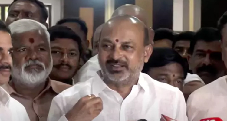 Bandi Sanjay: బీజేపీ అధికారంలోకి వస్తే .. బీసీ సీఎం : బండి సంజయ్‌